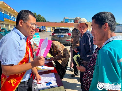 壽光市社會保險事業(yè)中心開展 工傷保險與您風(fēng)雨同舟 主題宣傳活動